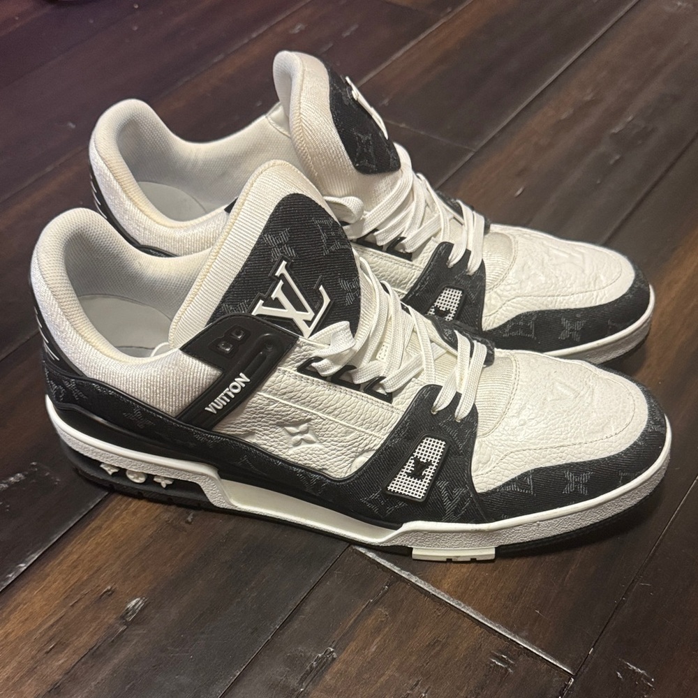 Louis Vuitton Men's Black & White Monogram Low-Top Sneakers